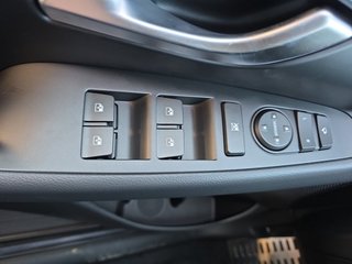 Hyundai i30 Kombi N-Line 1.5 T-GDI 7DCT Keyless/ACC/LED/Navi/Winterp.  ** - foto 18