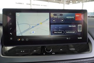 Nissan Qashqai 1,3 DIG-T Xtronic Pano/Head-Up/LED/el.Klappe  ** - bilder 24