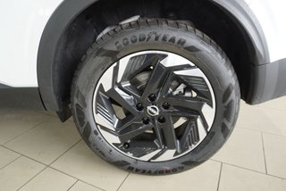 Nissan Qashqai 1,3 DIG-T Xtronic Pano/Head-Up/LED/el.Klappe  ** - bilder 28