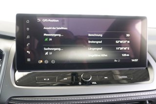 Nissan Qashqai 1,3 DIG-T Xtronic Pano/Head-Up/LED/el.Klappe  ** - bilder 36