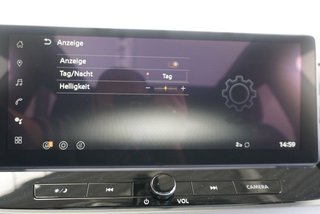 Nissan Qashqai 1,3 DIG-T Xtronic Pano/Head-Up/LED/el.Klappe  ** - bilder 43