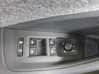 Skoda Superb Combi 2,0TDI DSG Navi/DCC/ACC/Kamera/Sitzhz.   ** - bilder 17