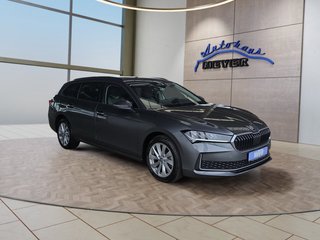 Skoda Superb Combi 2,0TDI DSG Navi/DCC/ACC/Kamera/Sitzhz.   ** - bilder 2