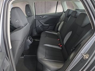 Skoda Kamiq Selection 1,0TSI DSG AHK/Kamera/LED/Kessy/Winterp. - foto 8