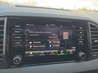 Skoda Karoq Sportline 1,5TSI DSG 4*J.Gar/aAHK/Matrix/Navi  ** - bilder 28