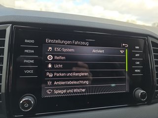 Skoda Karoq Sportline 1,5TSI DSG 4*J.Gar/aAHK/Matrix/Navi  ** - bilder 38