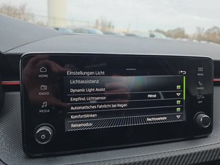 Skoda Kamiq Monte Carlo 1,5TSI DSG 4*J.Gar/AHK/18*Alu/el.Klappe - bilder 43