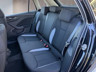 Skoda Kamiq Selection 1,5TSI DSG Kamera/LED/Kessy/Winterp.  ** - foto 10