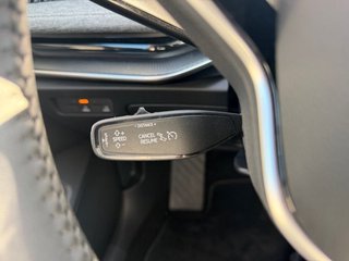 Skoda Superb Combi 2,0TDI DSG Navi/DCC/ACC/Kamera/Sitzhz.  ** - bilder 16