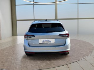 Skoda Superb Combi 2,0TDI DSG Navi/DCC/ACC/Kamera/Sitzhz.  ** - bilder 4