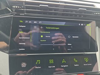 Peugeot 308 GT Hybrid 145 Matrix/18*Alu/Navi/Kamera  ** - foto 30