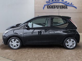 Toyota Aygo 1.0 x-play Kamera/Alu/WR/Temp. - bilder 2