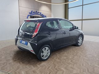 Toyota Aygo 1.0 x-play Kamera/Alu/WR/Temp. - bilder 5