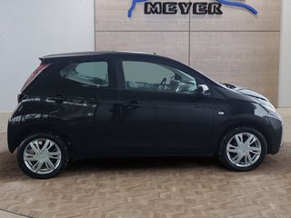Toyota Aygo 1.0 x-play Kamera/Alu/WR/Temp. - bilder 1