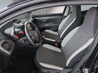 Toyota Aygo 1.0 x-play Kamera/Alu/WR/Temp. - bilder 5