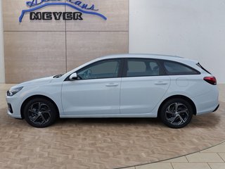 Hyundai i30 Kombi 1,5 110PS 16*Alu/Kamera/Pdc/Temp. - foto 2