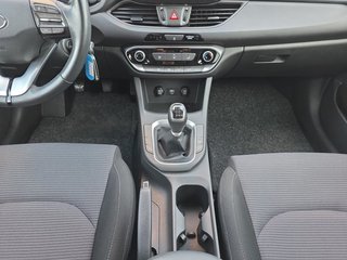 Hyundai i30 Kombi 1,5 110PS 16*Alu/Kamera/Pdc/Temp. - foto 7