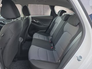 Hyundai i30 Kombi 1,5 110PS 16*Alu/Kamera/Pdc/Temp. - foto 10