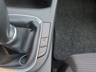 Hyundai i30 Kombi 1,5 110PS 16*Alu/Kamera/Pdc/Temp. - foto 20