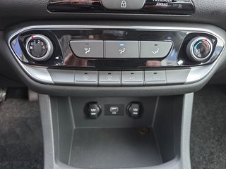 Hyundai i30 Kombi 1,5 110PS 16*Alu/Kamera/Pdc/Temp. - foto 21