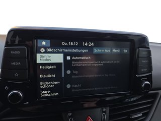 Hyundai i30 Kombi 1,5 110PS 16*Alu/Kamera/Pdc/Temp. - foto 30