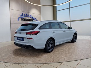 Hyundai i30 Kombi 1,5 110PS 16*Alu/Kamera/Pdc/Temp. - foto 5
