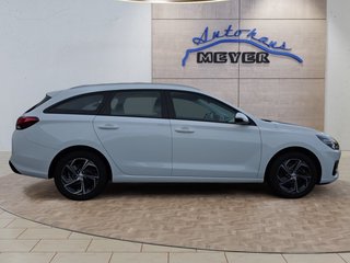 Hyundai i30 Kombi 1,5 110PS 16*Alu/Kamera/Pdc/Temp. - foto 1