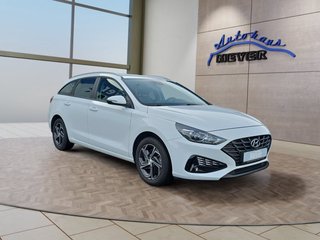 Hyundai i30 Kombi 1,5 110PS 16*Alu/Kamera/Pdc/Temp. - foto 3