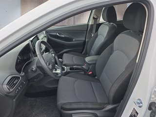 Hyundai i30 Kombi 1,5 110PS 16*Alu/Kamera/Pdc/Temp. - foto 5