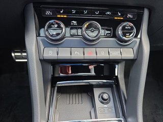 Skoda Karoq Sportline 2,0TDI DSG 4*J.Gar/Pano/aAHK/Matrix/Navi    ** - bilder 25