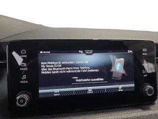 Skoda Kamiq Selection 1,0TSI DSG AHK/Kamera/LED/Kessy/Winterp.  ** - bilder 25