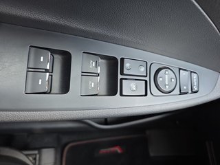 Hyundai TUCSON 1.6 132PS 18*Alu/Navi/Sitzhz/Kamera - bilder 14