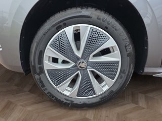 Skoda Kamiq Selection 1,0TSI DSG ACC/Kamera/Kessy/el.Klappe  ** - bilder 11