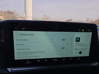 Volkswagen T7 2,0TDI 150PS Voll-LED/AHK/Kamera/Temp. ** - bilder 32