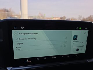 Volkswagen T7 2,0TDI 150PS Voll-LED/AHK/Kamera/Temp. ** - bilder 39