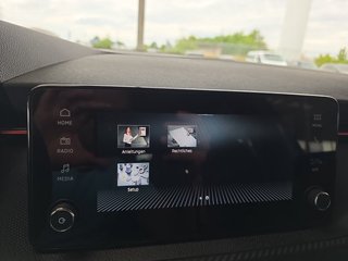 Skoda Kamiq Monte Carlo 1,5TSI DSG 4*J.Gar/AHK/18*Alu/el.Klappe  ** - bilder 36