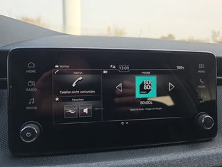 Skoda Kamiq Selection 1,0TSI DSG AHK/Kamera/LED/Kessy/Winterp. - foto 21