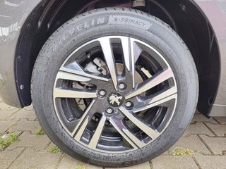 Peugeot 208 Allure PureTech 100PS Voll-LED/Navi/Kamera/Keyless  ** - bilder 23