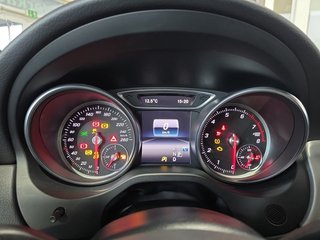 Mercedes-Benz CLA 200 AMG Line 8*Alu/LED/Navi/AHK/Kamera - foto 16