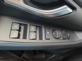 Hyundai i30 1,6T-GDI 7DCT Navi/LED/Kamera/Winterp.  ** - foto 17