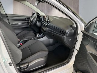 Hyundai i20 1.0 T-GDI 7DCT Navi/LED/Kamera/Winterp/Keyless  ** - bilder 12