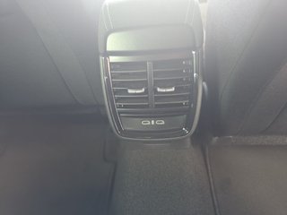 Skoda Kamiq Selection 1,0TSI DSG Kessy/Kamera/Temp/2-Z.Klimaaut.  ** - foto 15