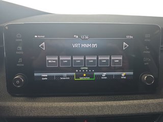 Skoda Kamiq Selection 1,0TSI 115PS Kessy/Kamera/Temp/2-Z.Klimaaut.  ** - bilder 21