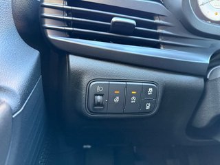 Hyundai i20 1.0 T-GDI Navi/Kamera/LED/Winterp.  ** - bilder 17