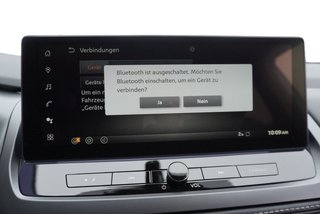 Nissan Qashqai 1,3 DIG-T Xtronic Navi/Head-Up/LED/el.Klappe  ** - foto 28