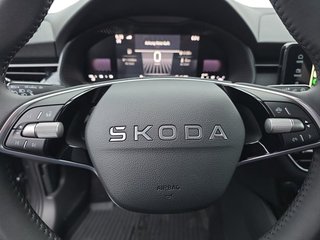 Skoda Kamiq Selection 1,5TSI Kamera/LED/Kessy/Winterp.  ** - bilder 16