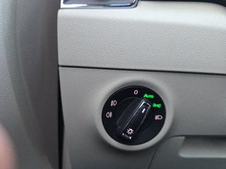 Skoda Karoq Style 1,5TSI AHK/Navi/LED/Standheizung - bilder 18