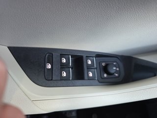 Skoda Karoq Style 1,5TSI AHK/Navi/LED/Standheizung - bilder 19