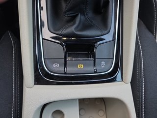 Skoda Karoq Style 1,5TSI AHK/Navi/LED/Standheizung - bilder 20