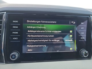 Skoda Karoq Style 1,5TSI AHK/Navi/LED/Standheizung - bilder 36